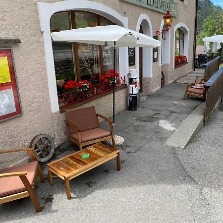 Gasthaus Edelweiss Langwies Exterior foto